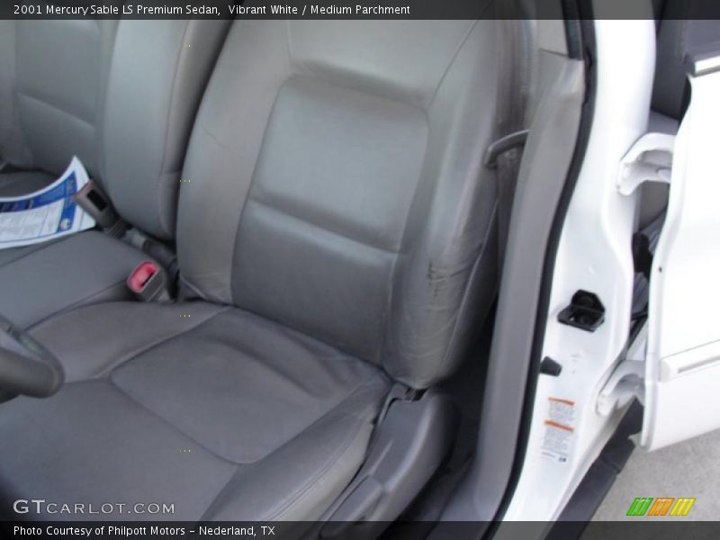 Vibrant White / Medium Parchment 2001 Mercury Sable LS Premium Sedan