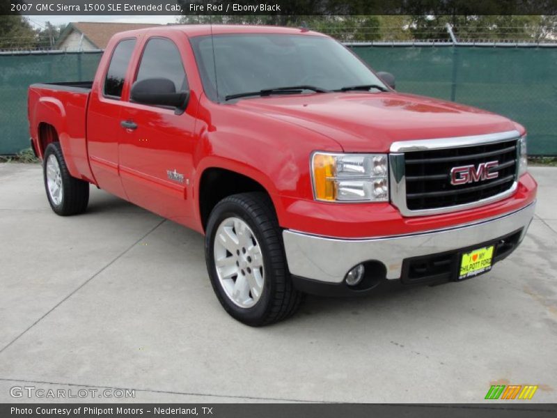 Front 3/4 View of 2007 Sierra 1500 SLE Extended Cab
