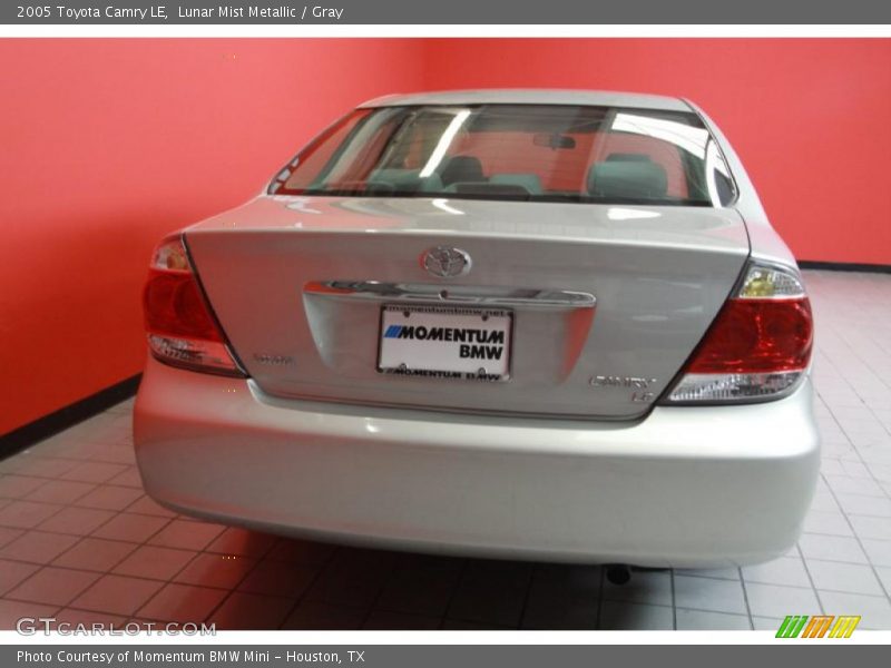 Lunar Mist Metallic / Gray 2005 Toyota Camry LE