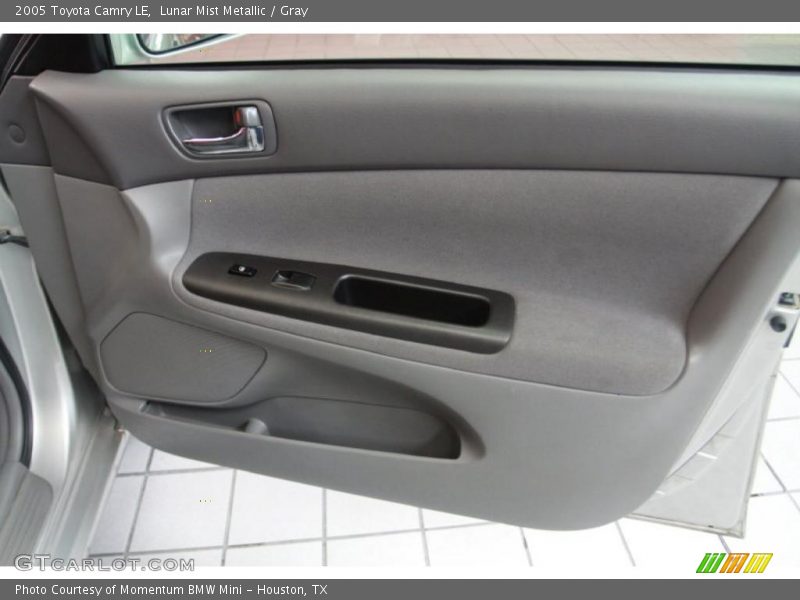 Lunar Mist Metallic / Gray 2005 Toyota Camry LE