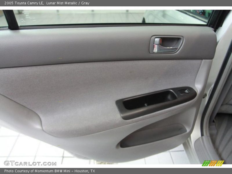 Lunar Mist Metallic / Gray 2005 Toyota Camry LE