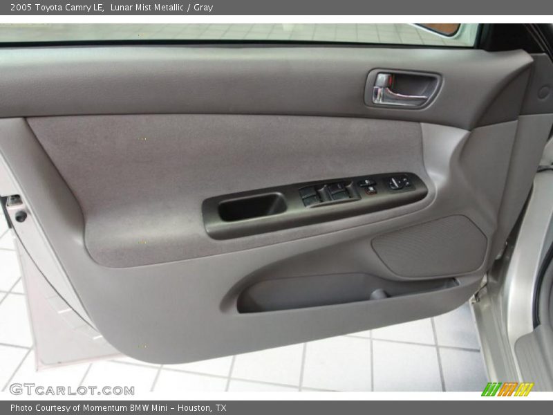 Lunar Mist Metallic / Gray 2005 Toyota Camry LE