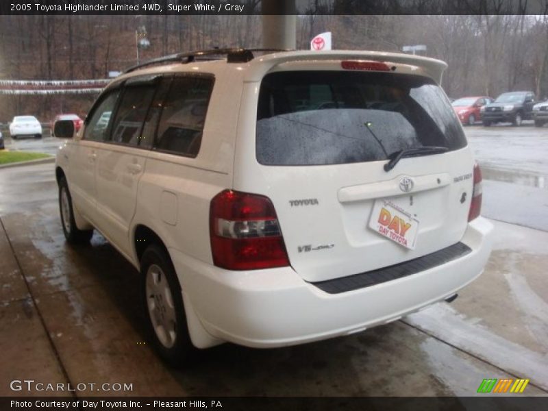 Super White / Gray 2005 Toyota Highlander Limited 4WD