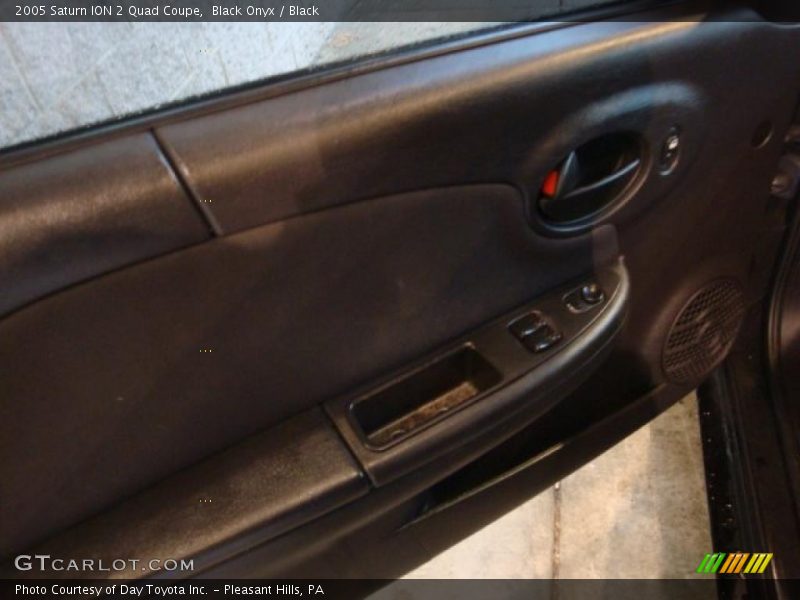 Black Onyx / Black 2005 Saturn ION 2 Quad Coupe