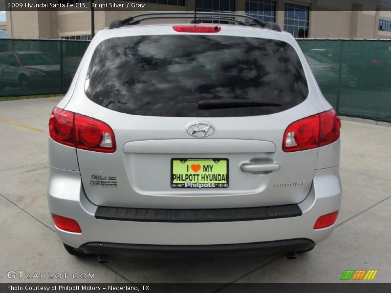 Bright Silver / Gray 2009 Hyundai Santa Fe GLS