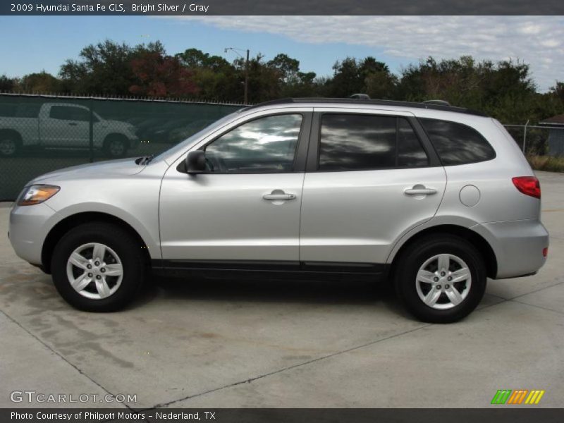 Bright Silver / Gray 2009 Hyundai Santa Fe GLS