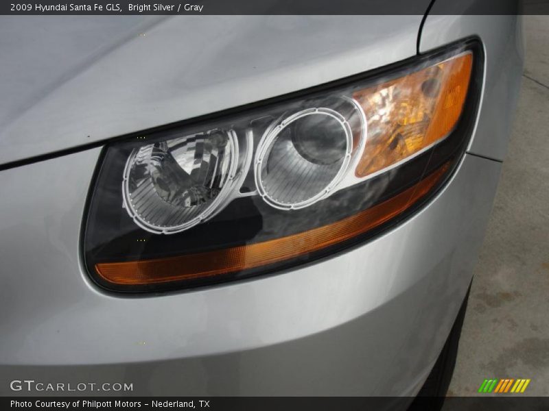 Bright Silver / Gray 2009 Hyundai Santa Fe GLS