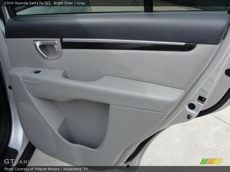 Bright Silver / Gray 2009 Hyundai Santa Fe GLS