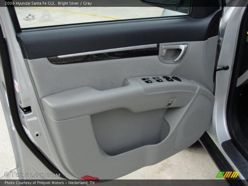 Bright Silver / Gray 2009 Hyundai Santa Fe GLS