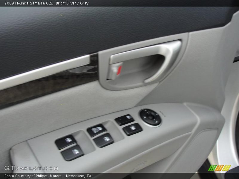 Bright Silver / Gray 2009 Hyundai Santa Fe GLS