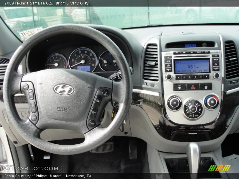 Bright Silver / Gray 2009 Hyundai Santa Fe GLS