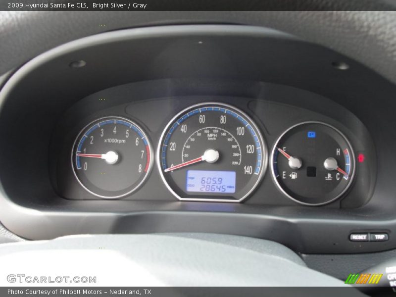 Bright Silver / Gray 2009 Hyundai Santa Fe GLS