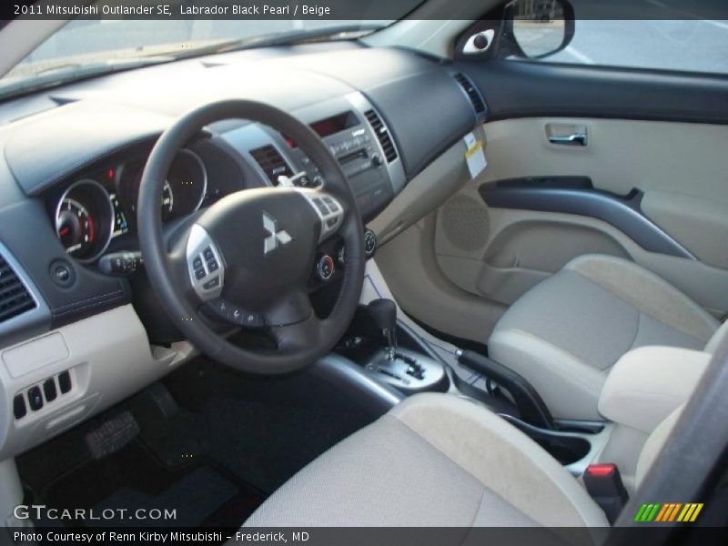  2011 Outlander SE Beige Interior