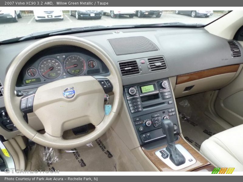 Willow Green Metallic / Taupe 2007 Volvo XC90 3.2 AWD
