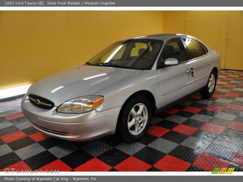 Silver Frost Metallic / Medium Graphite 2003 Ford Taurus SES