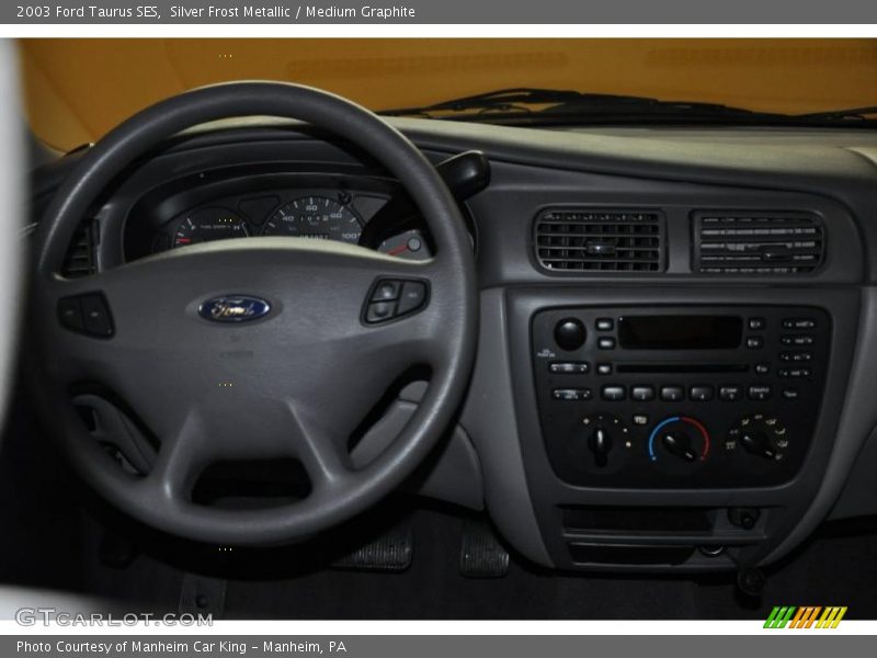 Silver Frost Metallic / Medium Graphite 2003 Ford Taurus SES
