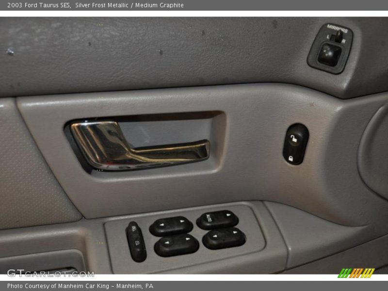 Silver Frost Metallic / Medium Graphite 2003 Ford Taurus SES