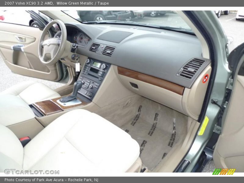 Willow Green Metallic / Taupe 2007 Volvo XC90 3.2 AWD