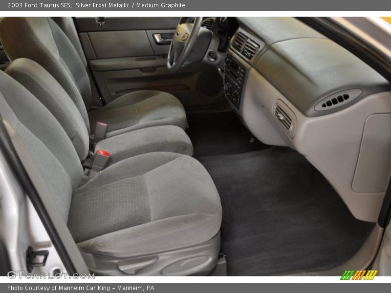 Silver Frost Metallic / Medium Graphite 2003 Ford Taurus SES