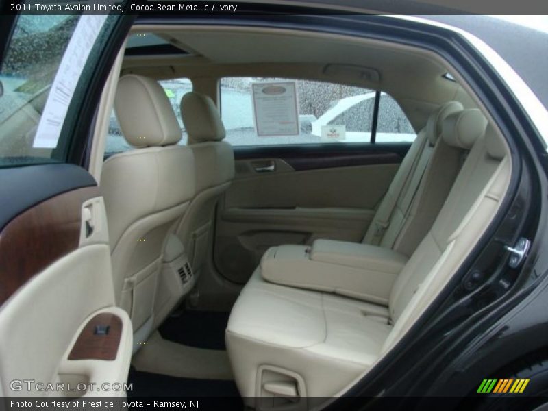  2011 Avalon Limited Ivory Interior