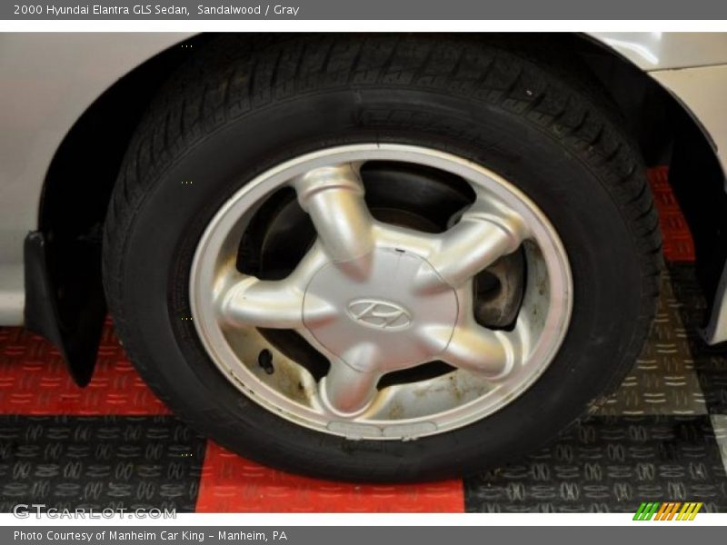 Sandalwood / Gray 2000 Hyundai Elantra GLS Sedan