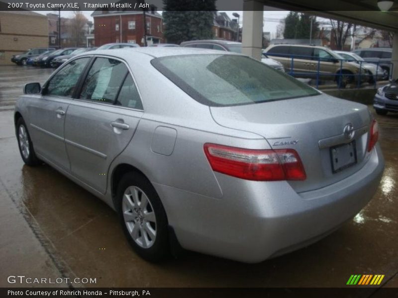 Titanium Metallic / Ash 2007 Toyota Camry XLE