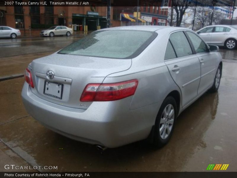 Titanium Metallic / Ash 2007 Toyota Camry XLE