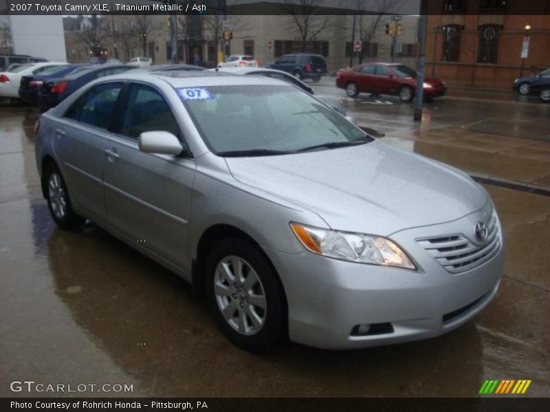 Titanium Metallic / Ash 2007 Toyota Camry XLE