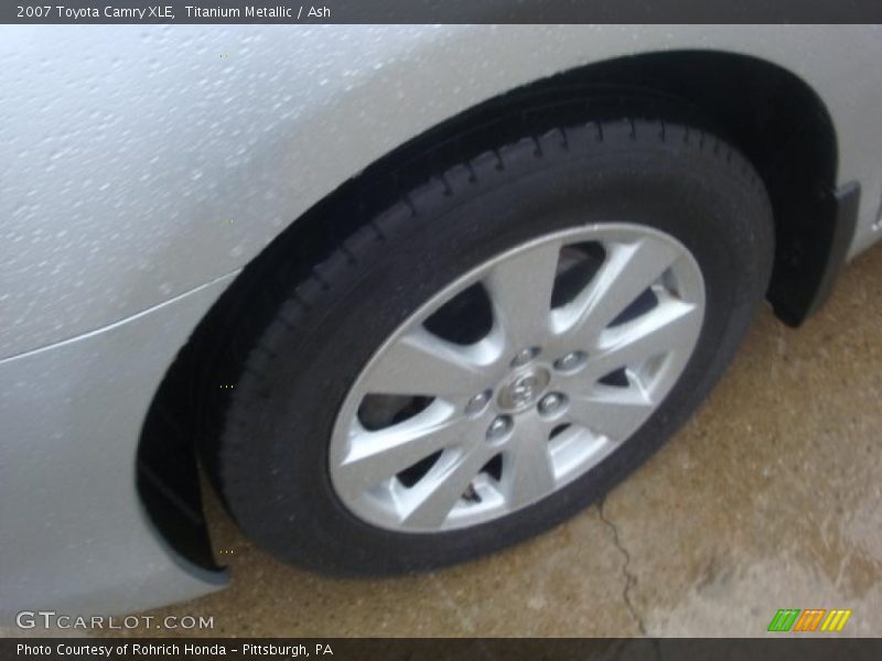 Titanium Metallic / Ash 2007 Toyota Camry XLE