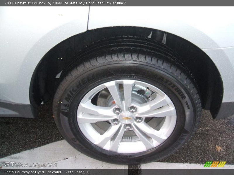 Silver Ice Metallic / Light Titanium/Jet Black 2011 Chevrolet Equinox LS