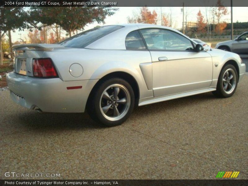 Silver Metallic / Dark Charcoal 2004 Ford Mustang GT Coupe