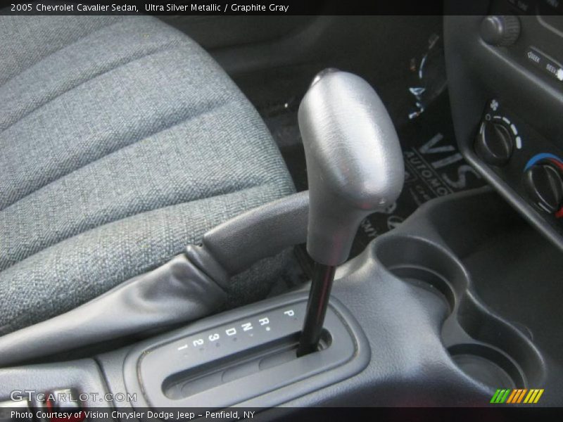 Ultra Silver Metallic / Graphite Gray 2005 Chevrolet Cavalier Sedan