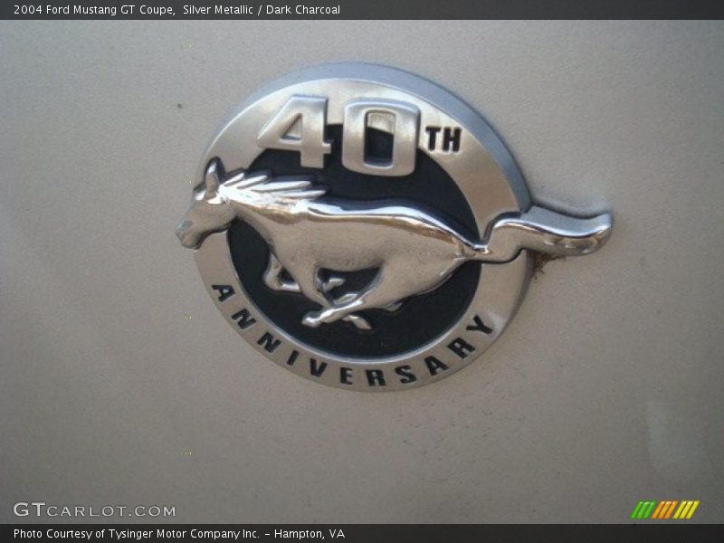 Silver Metallic / Dark Charcoal 2004 Ford Mustang GT Coupe