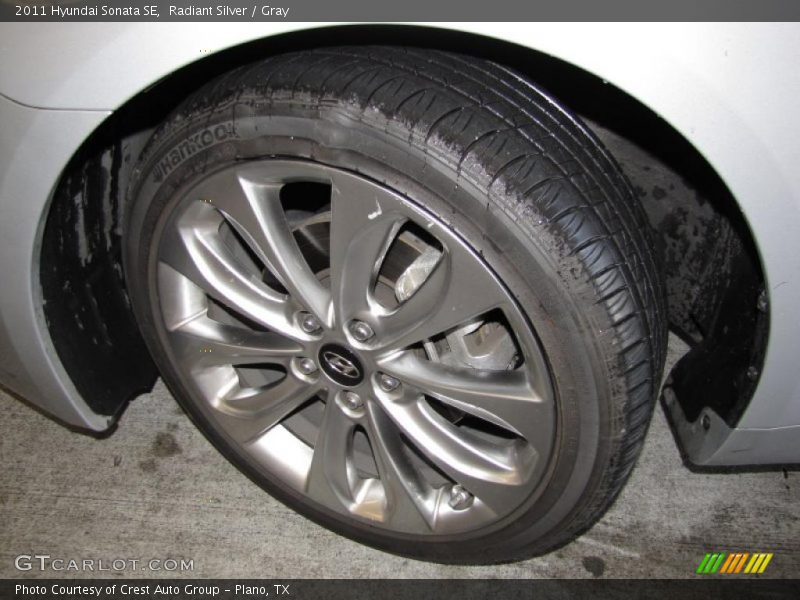 Radiant Silver / Gray 2011 Hyundai Sonata SE