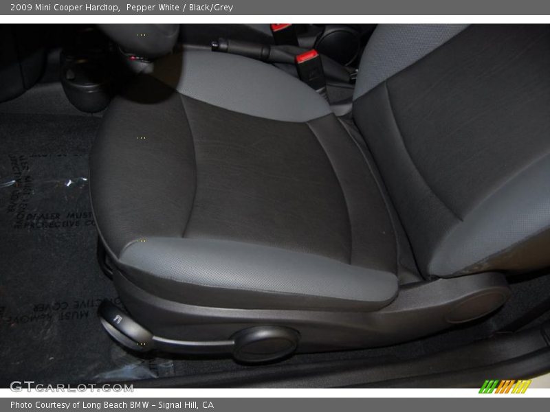 Pepper White / Black/Grey 2009 Mini Cooper Hardtop