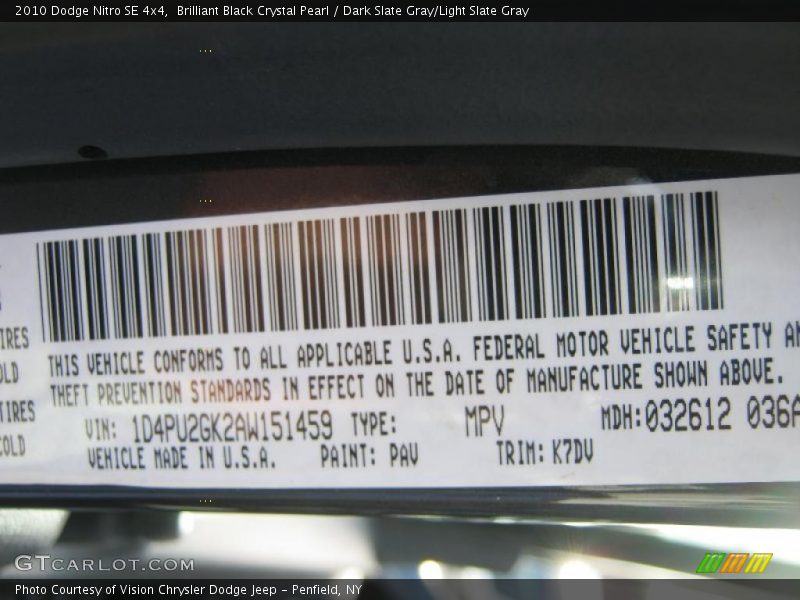 Brilliant Black Crystal Pearl / Dark Slate Gray/Light Slate Gray 2010 Dodge Nitro SE 4x4