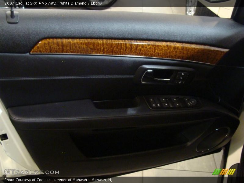 White Diamond / Ebony 2007 Cadillac SRX 4 V6 AWD