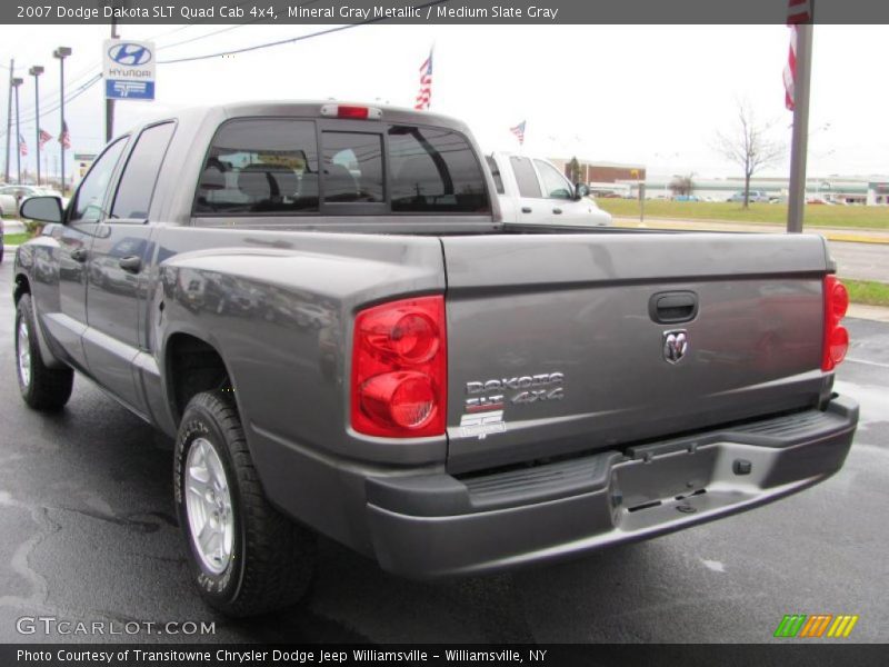 Mineral Gray Metallic / Medium Slate Gray 2007 Dodge Dakota SLT Quad Cab 4x4