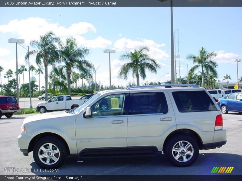 Ivory Parchment Tri-Coat / Camel 2005 Lincoln Aviator Luxury
