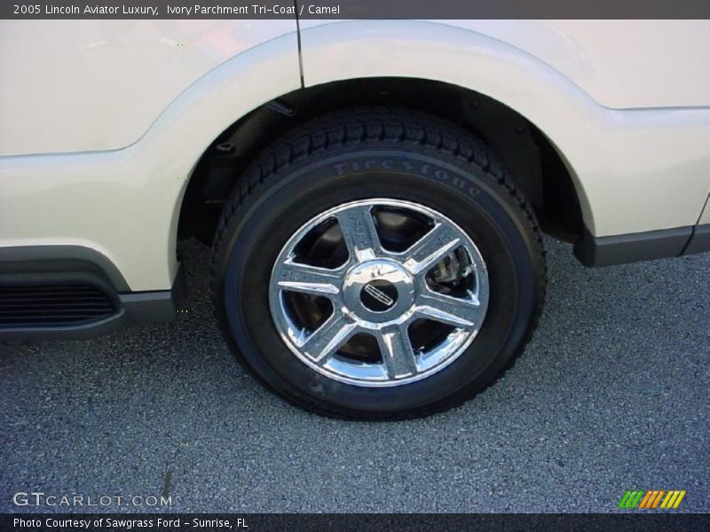 Ivory Parchment Tri-Coat / Camel 2005 Lincoln Aviator Luxury