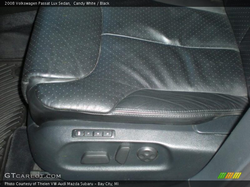 Candy White / Black 2008 Volkswagen Passat Lux Sedan