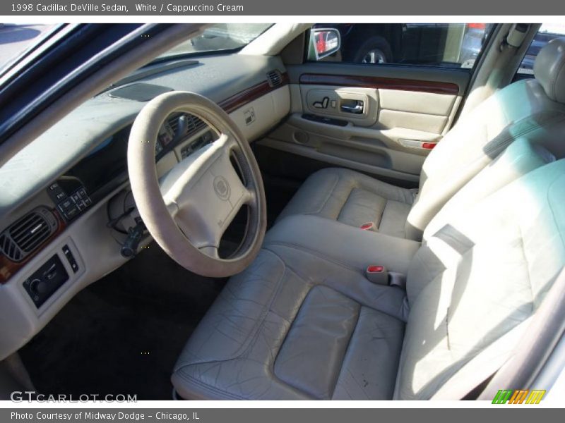 White / Cappuccino Cream 1998 Cadillac DeVille Sedan
