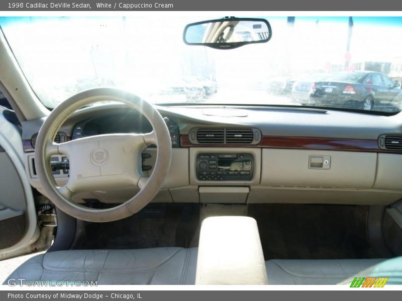 White / Cappuccino Cream 1998 Cadillac DeVille Sedan