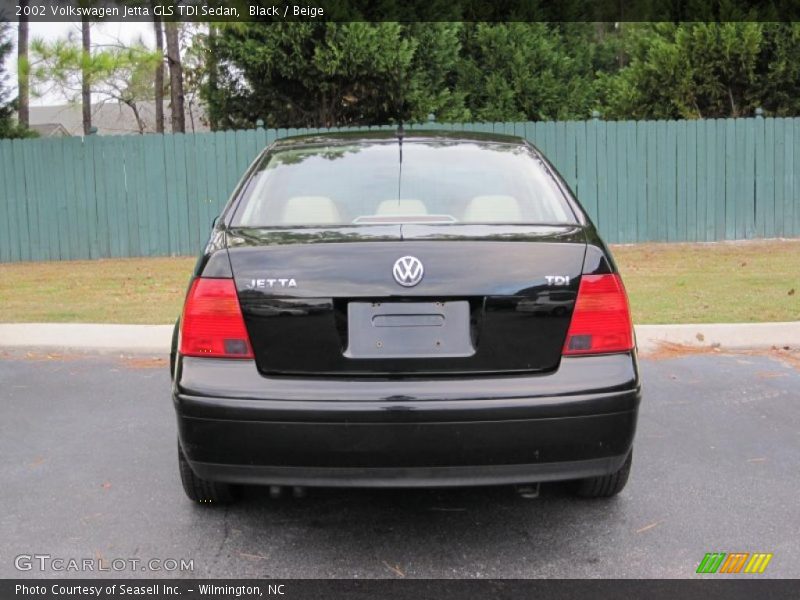 Black / Beige 2002 Volkswagen Jetta GLS TDI Sedan
