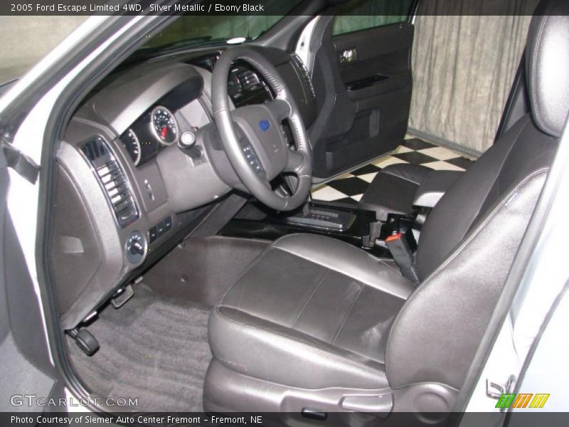  2005 Escape Limited 4WD Ebony Black Interior