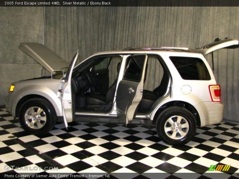 Silver Metallic / Ebony Black 2005 Ford Escape Limited 4WD