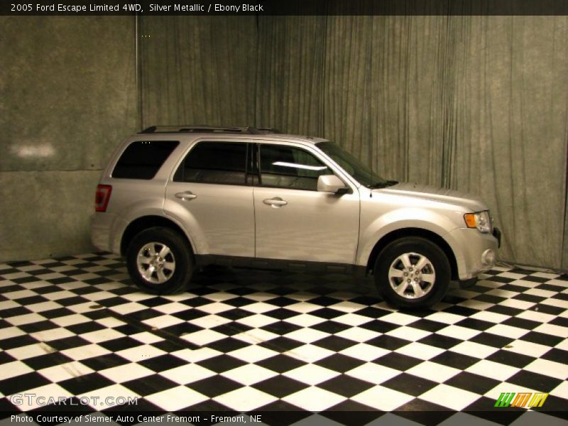 Silver Metallic / Ebony Black 2005 Ford Escape Limited 4WD