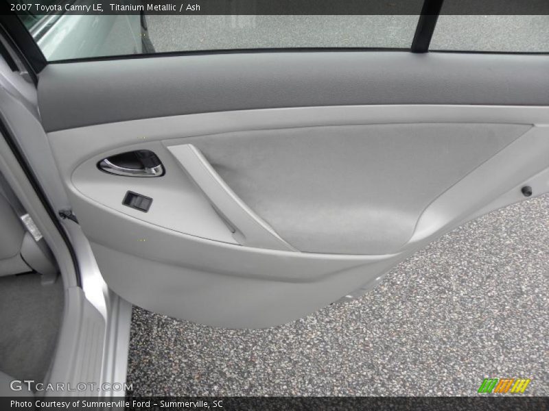 Titanium Metallic / Ash 2007 Toyota Camry LE