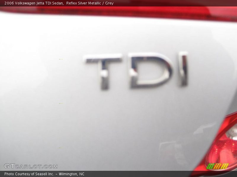 Reflex Silver Metallic / Grey 2006 Volkswagen Jetta TDI Sedan