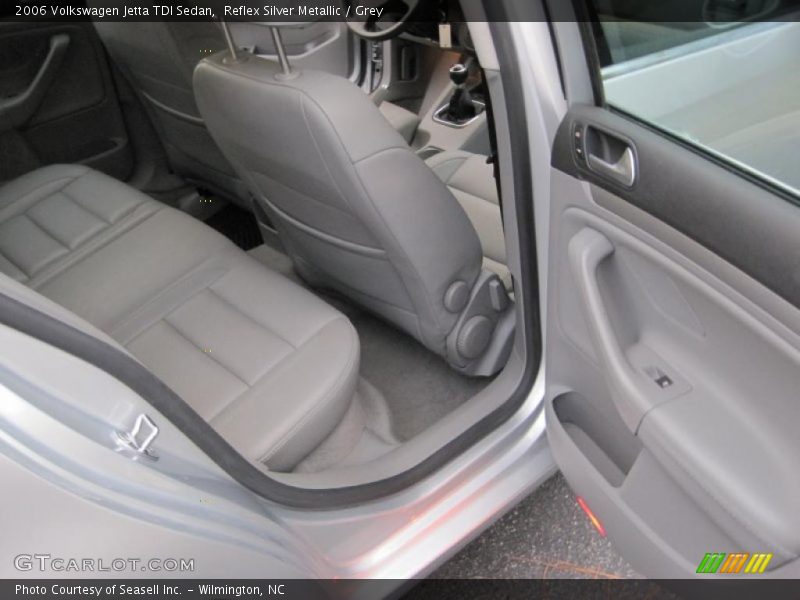 Reflex Silver Metallic / Grey 2006 Volkswagen Jetta TDI Sedan